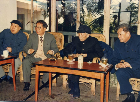 深入基层 心系人民