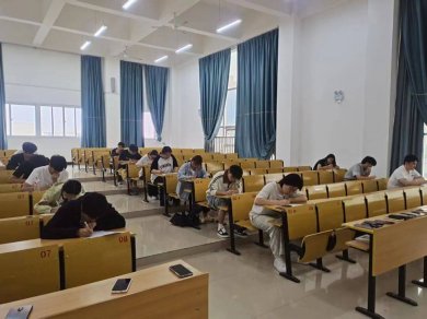 赛场砺思维 竞技促成长 驻马店职业技术学院数学竞赛圆满落幕