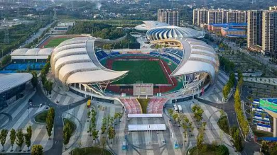 江湖赴约，绿茵逐光！9月5日，赴一场湘超与岳阳的秋日盛会